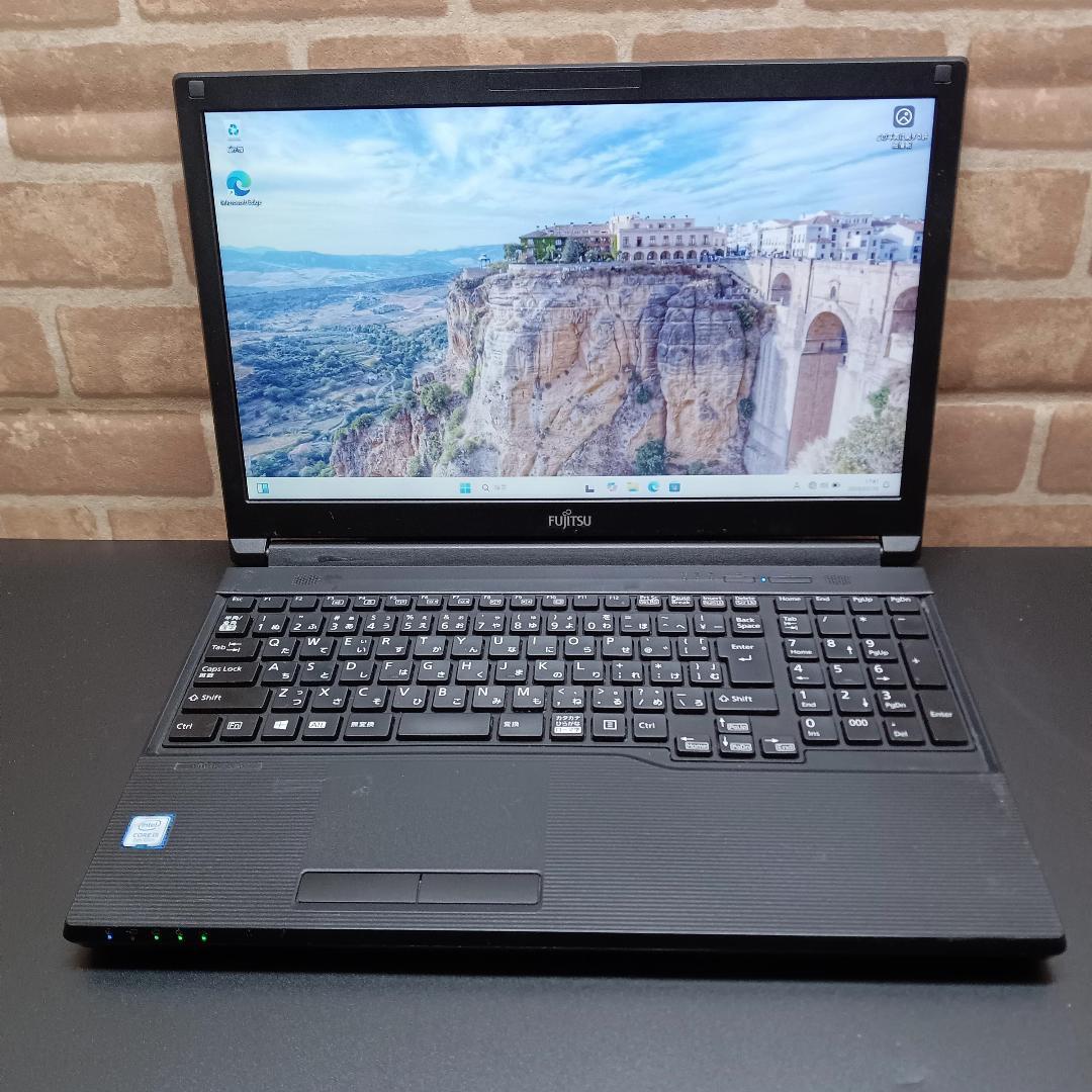 即日or翌日発送/富士通/i5-8365U/ノートパソPC★FS-0128-21