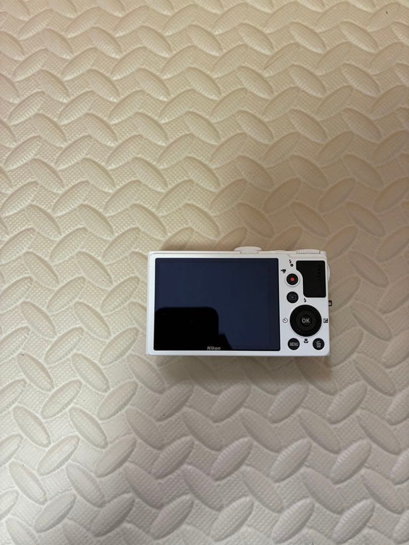 未使用sdカード付きnikon&ニコン　coolpix p310 デジタルカメラ