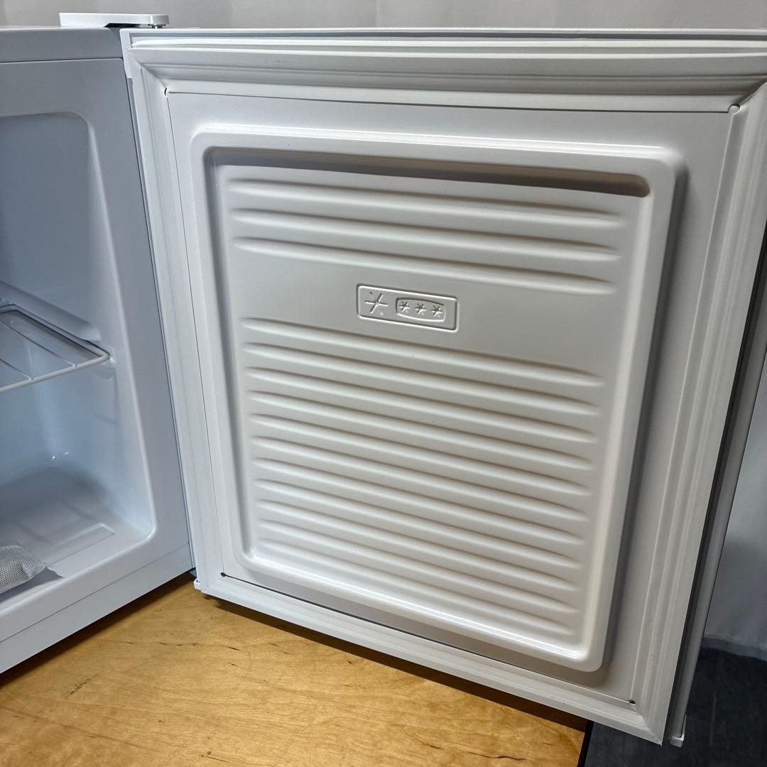 Shi☆美品！家庭用冷凍庫JF033HM01WH