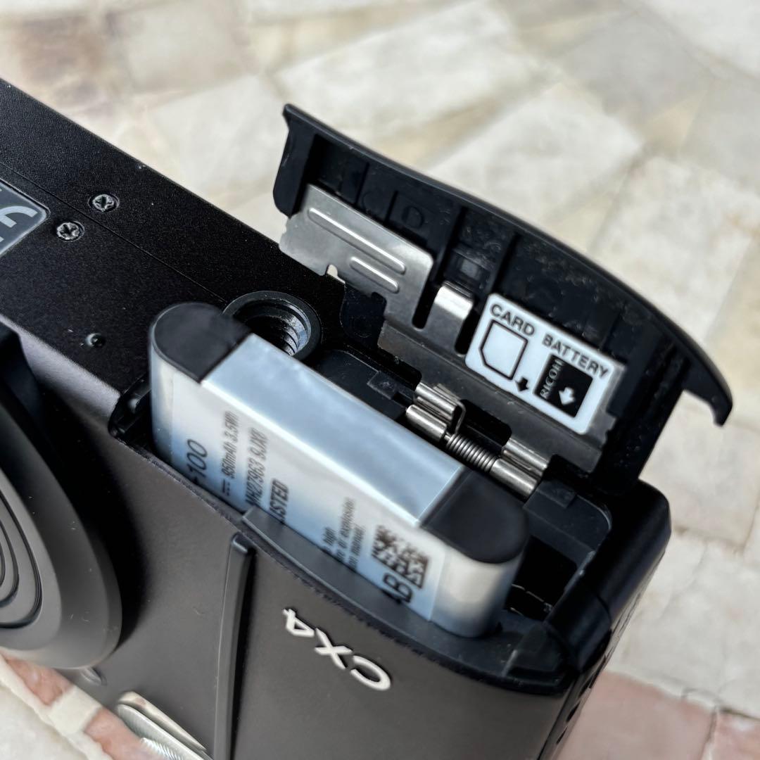 RICOH リコー CX4 コンパクトデジタルカメラ ブラック