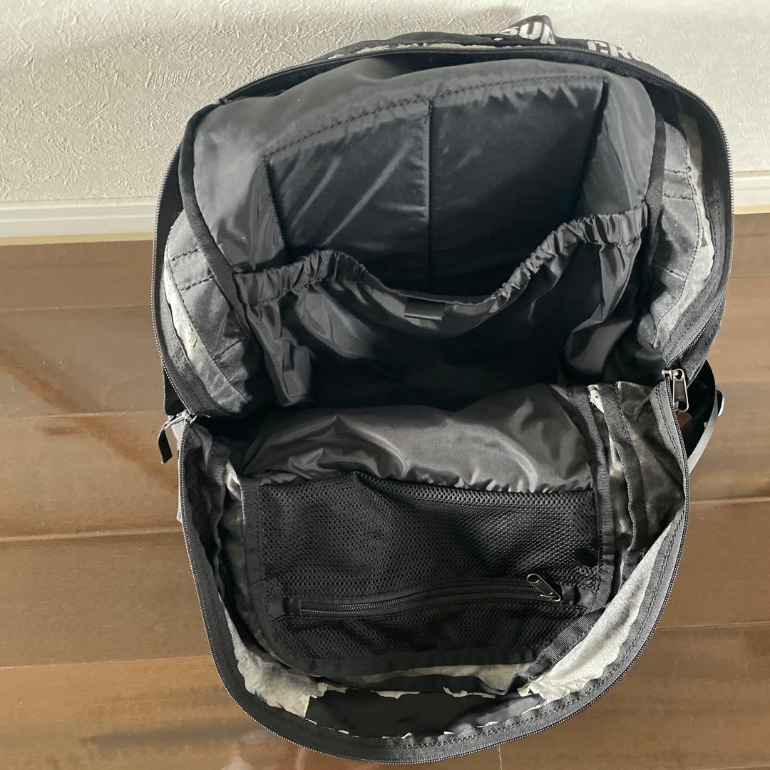 Xup ブラック バックパック