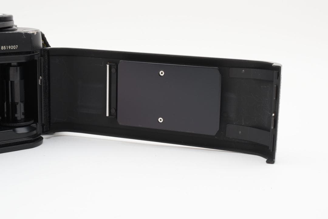 美品 ニコン F3/T チタン HP フィルムカメラ　モルト新品交換済 B267