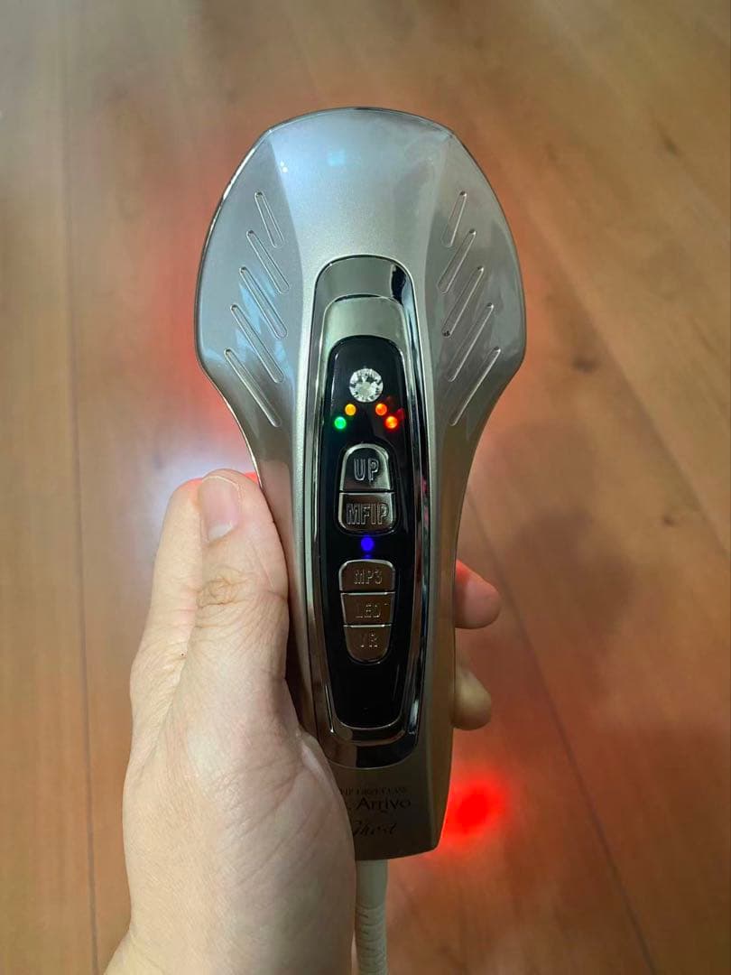 ドクターアリーヴォゴースト LED EMS 美顔器