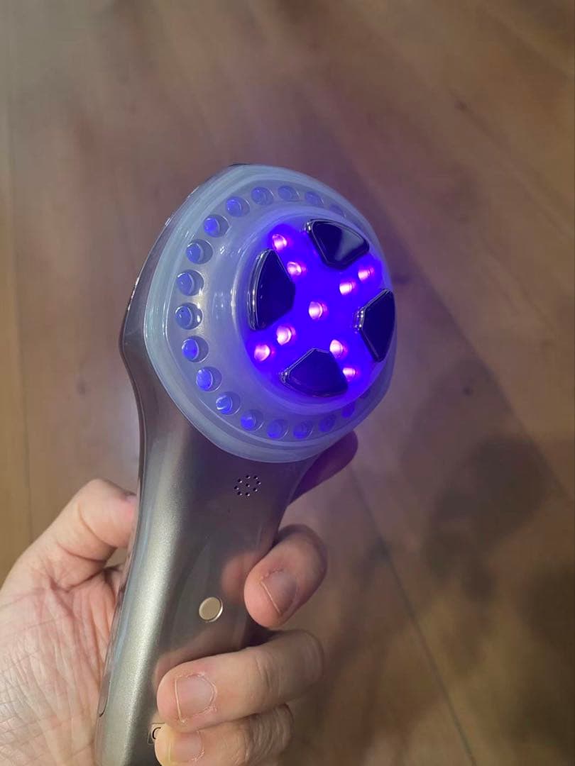 ドクターアリーヴォゴースト LED EMS 美顔器