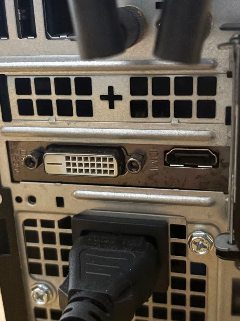 軽いゲームにも！DELL Optillex3070 9世代 i5グラボ付！