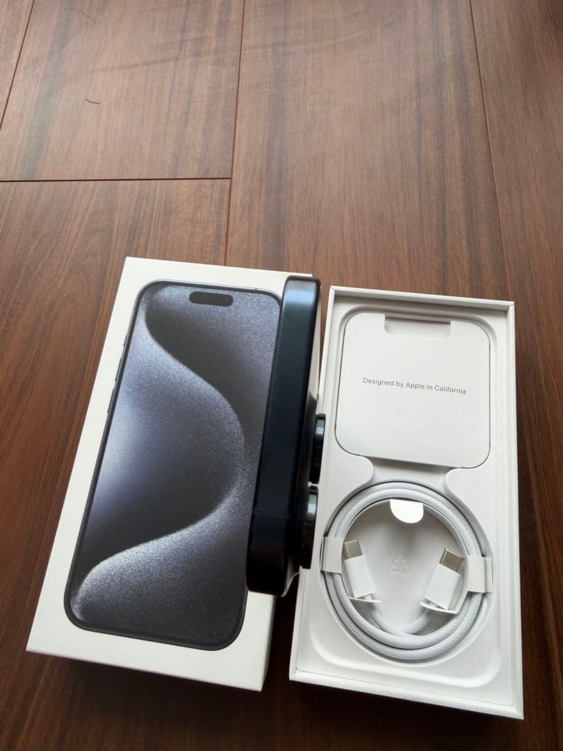 Apple iPhone 15 Pro ブルーチタニウム 本体　256GB