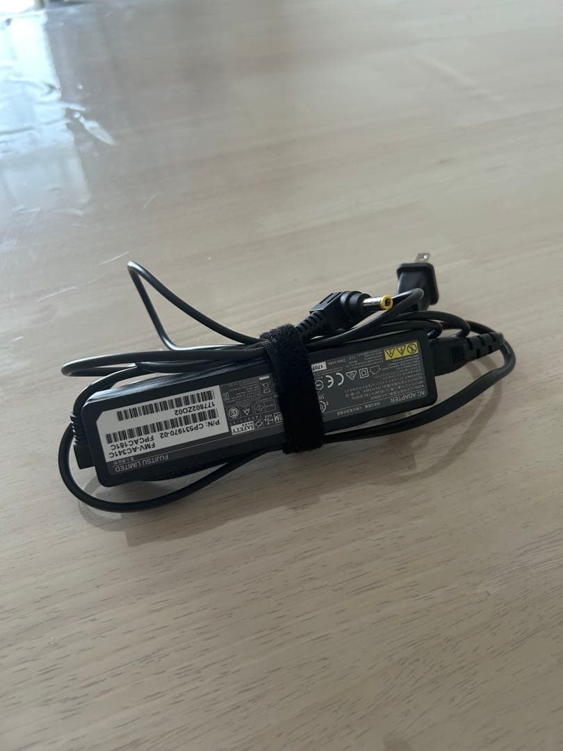 j*0様 富士通FUJITSU ノートパソコン 13.3型/MS Office