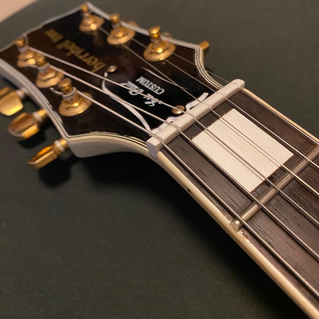 個人工房製 レスポールカスタム仕様 ホワイト ゴールドパーツ ハードケース付