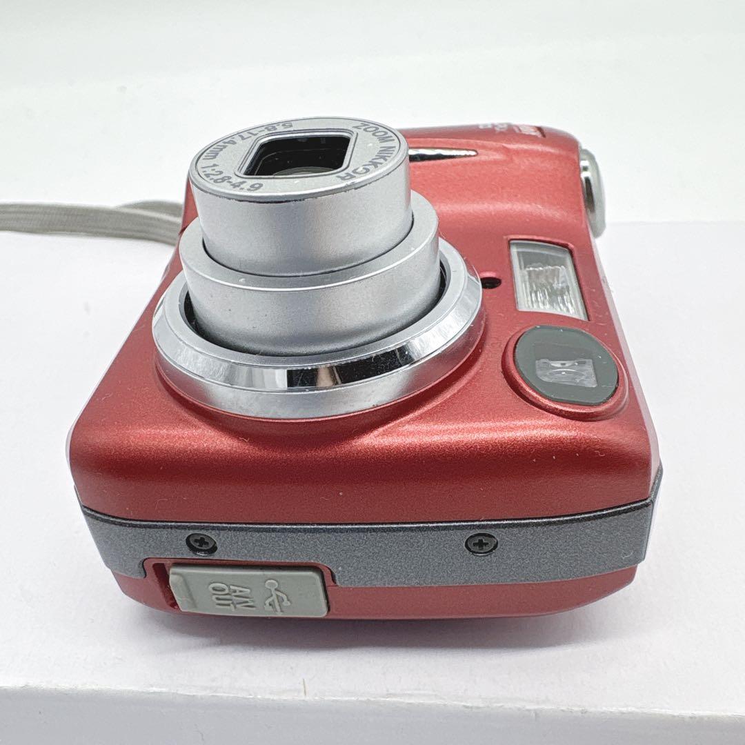 Nikon COOLPIX 3200 レッド　単三電池使用
