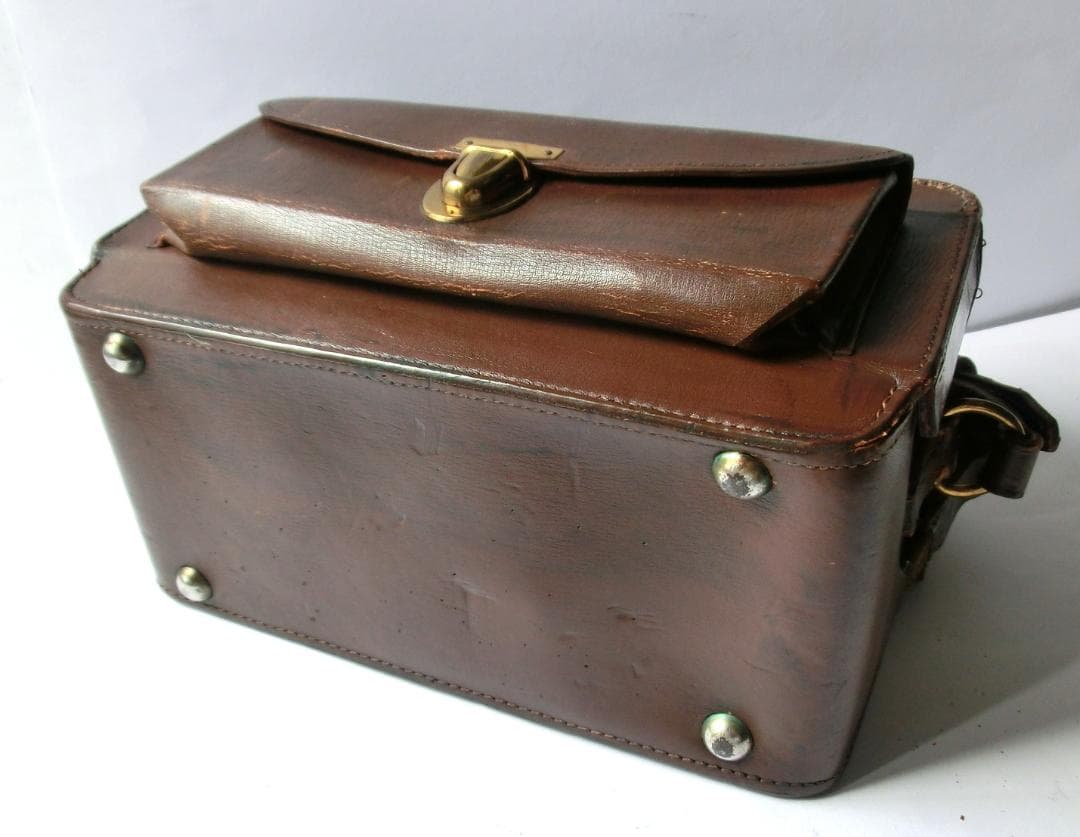 ● Leica レザー カメラバッグ ブラウン