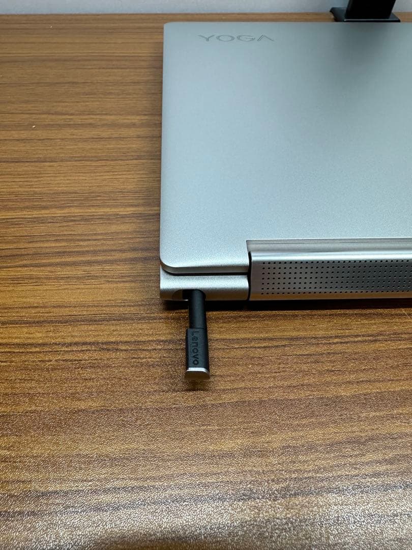 Yoga 9 14itl5 ジャンク品 仕様不明