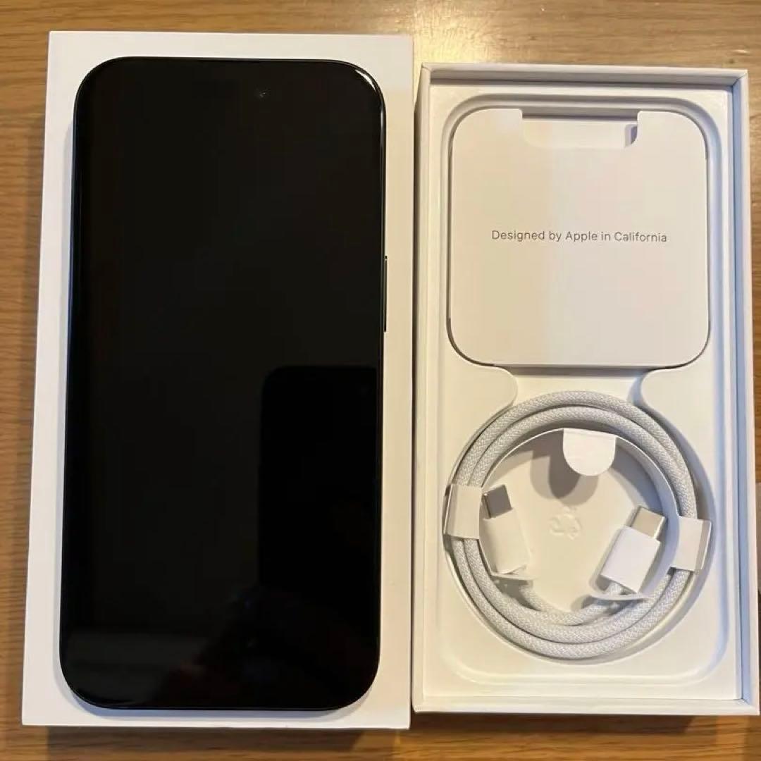 【新品未使用】 iPhone15 128GB 充放電回数0 黒 SIMフリー