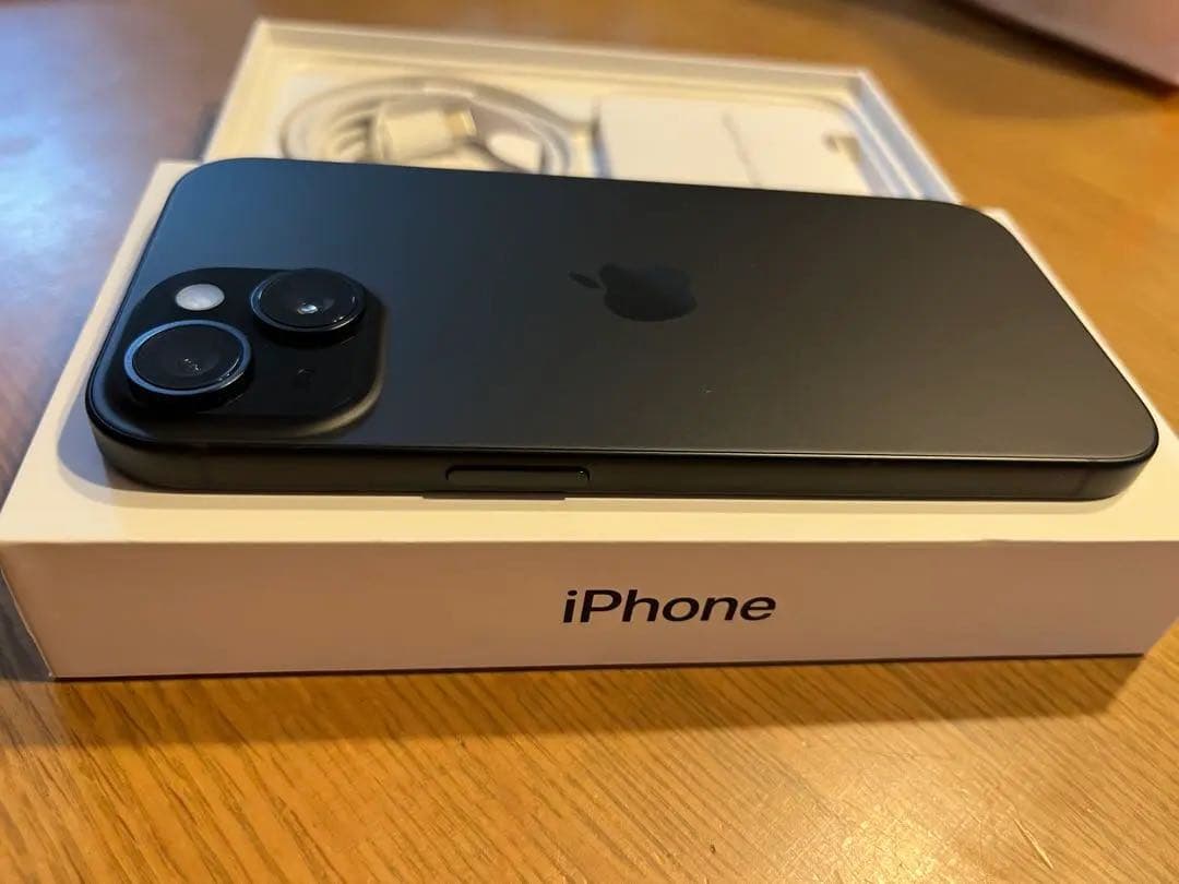 【新品未使用】 iPhone15 128GB 充放電回数0 黒 SIMフリー