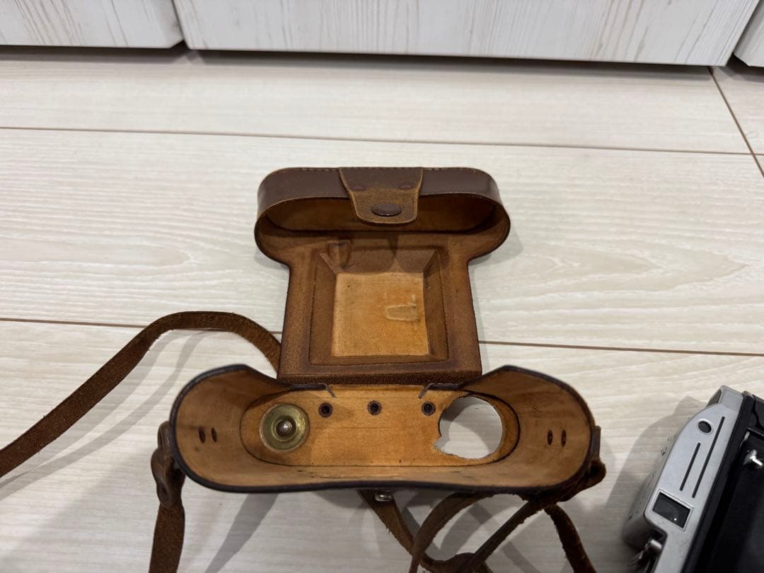 konica コニカ 小西六 Pearl II 革ケース付き