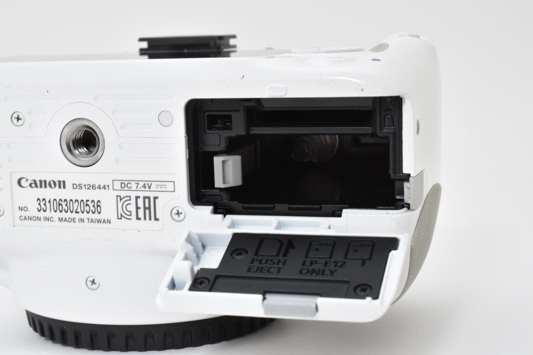 ■美品■Canon キヤノン EOS Kiss X7 ホワイト