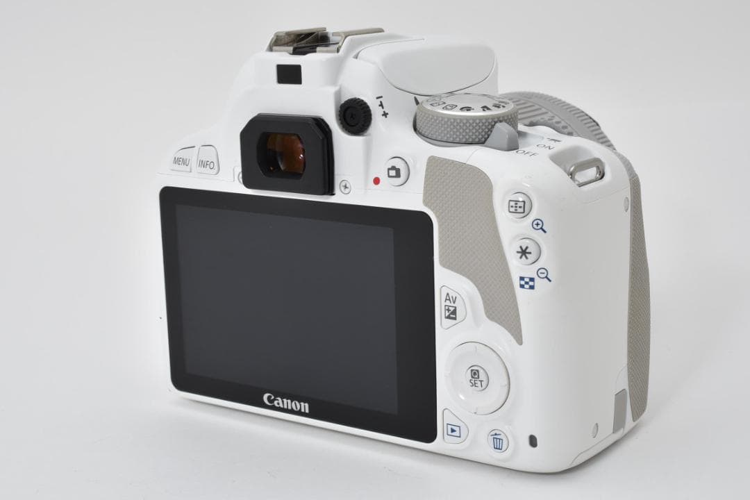 ■美品■Canon キヤノン EOS Kiss X7 ホワイト