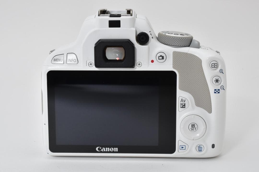 ■美品■Canon キヤノン EOS Kiss X7 ホワイト