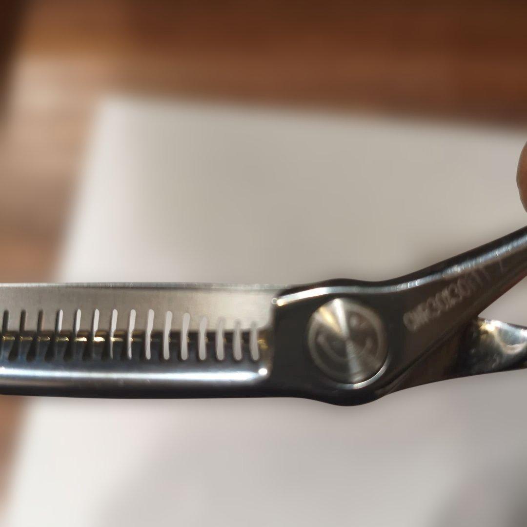 シザーズジャパンセニングシザー（QWR30%30ill）