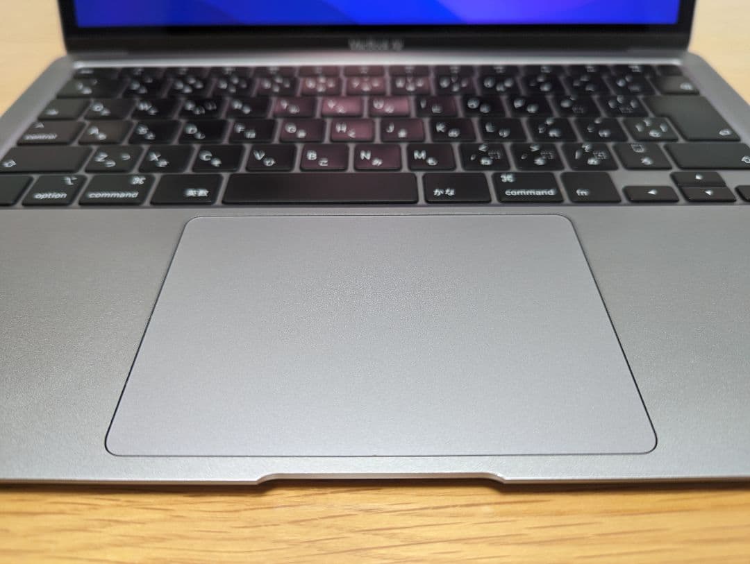 MacBook Air スペースグレイ 4コア 256GB SSD＋付属品5点