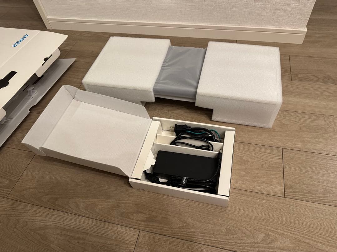 ANKER 675 USB-C ドックキングステーション(12-in-1)