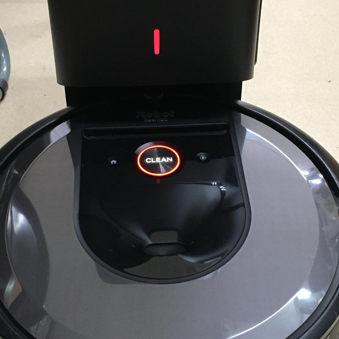 Y 中古 iRobot ロボット掃除機 ルンバ i7 クリーンベース 付属品付き