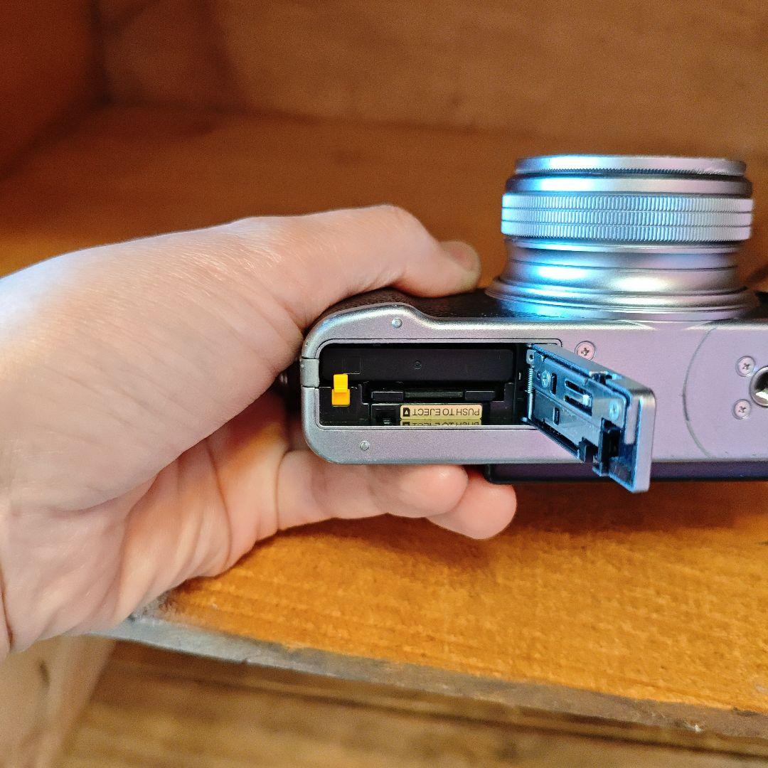 富士フイルム FUJIFILM X20 ※ジャンク品／現状渡し