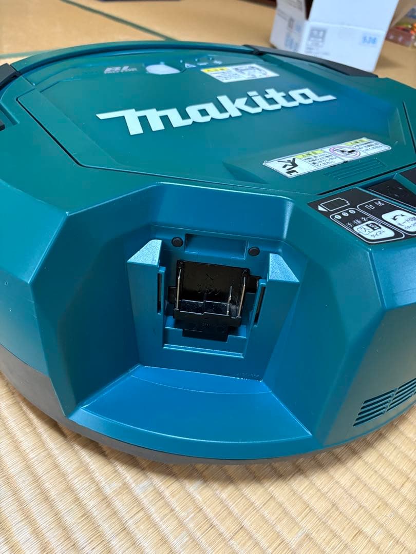 【動作確認済み】Makita ロボット掃除機 RC-200D バッテリー付き