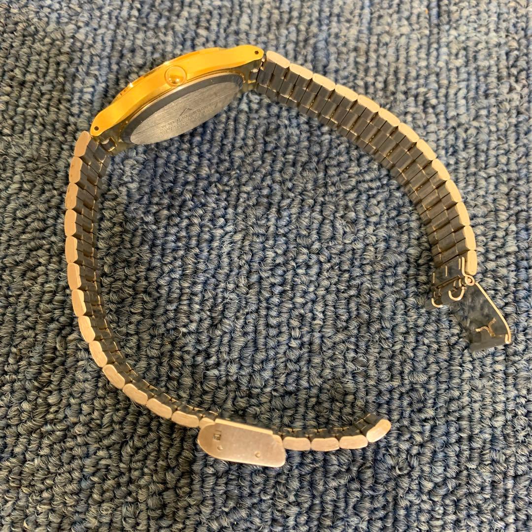 希少　ラピスクラブ【ラピスの腕時計】