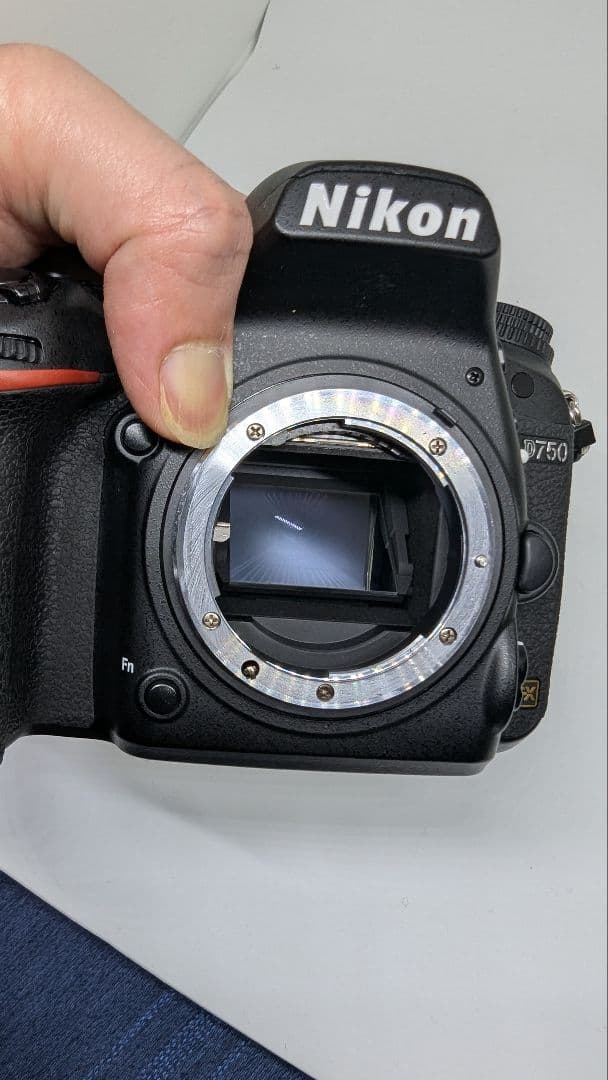 Nikon D750 デジタル一眼レフカメラ、24-120mmレンズ