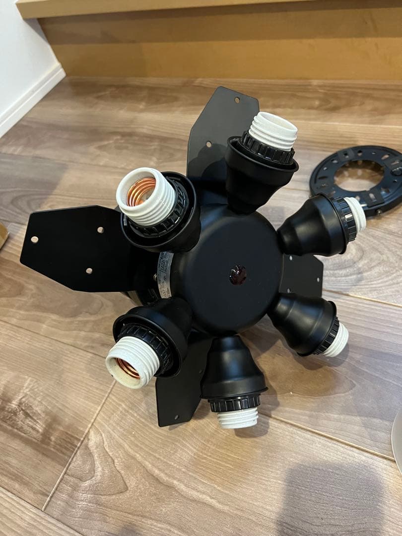 LOWYA　シーリングファンライト