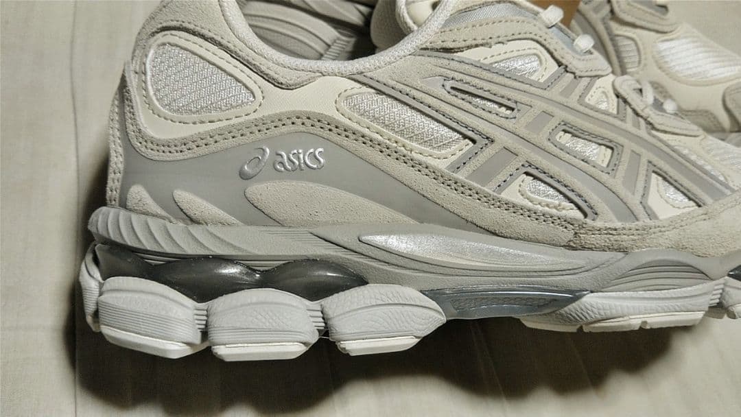 新品箱入 ASICS GEL-NYC アシックス ゲル エヌワイシー 28.5㎝