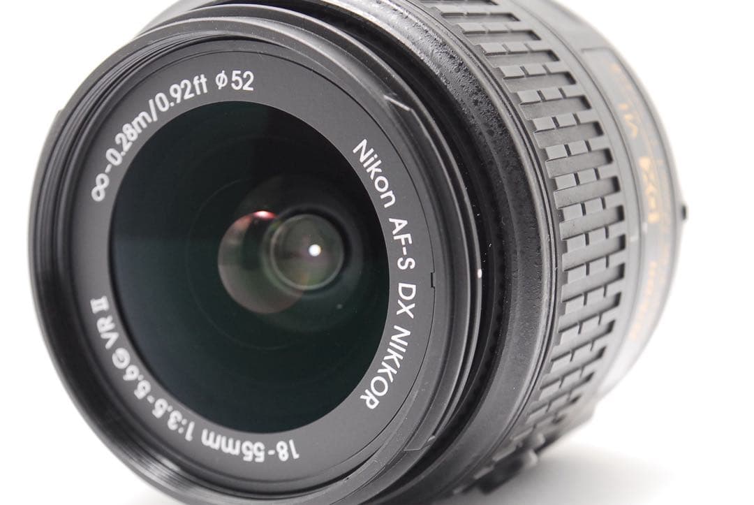 【使用回数僅少】美品 Nikon D5500 手ぶれ補正レンズ付き WiFi搭載