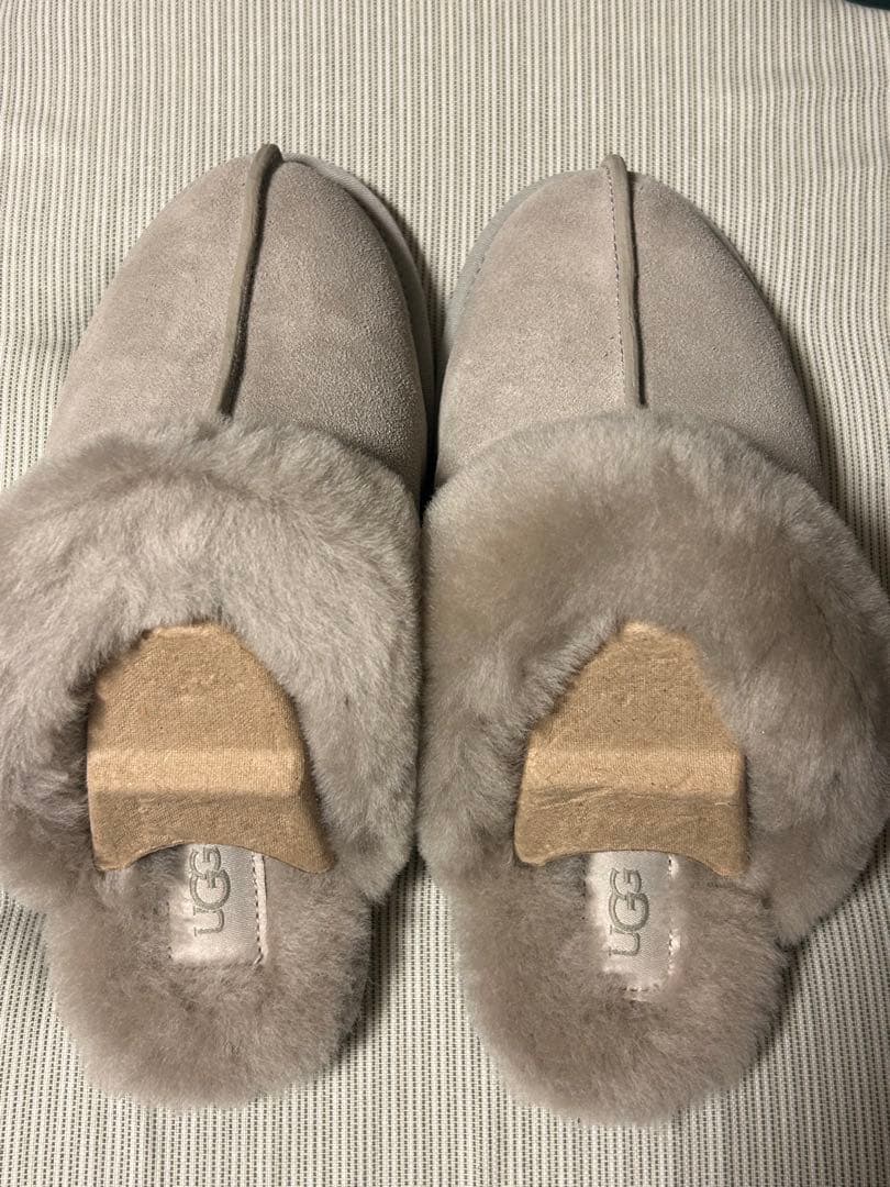 UGG SCUFFETTE II ルームシューズ スリッパ　サンダル　ゴート