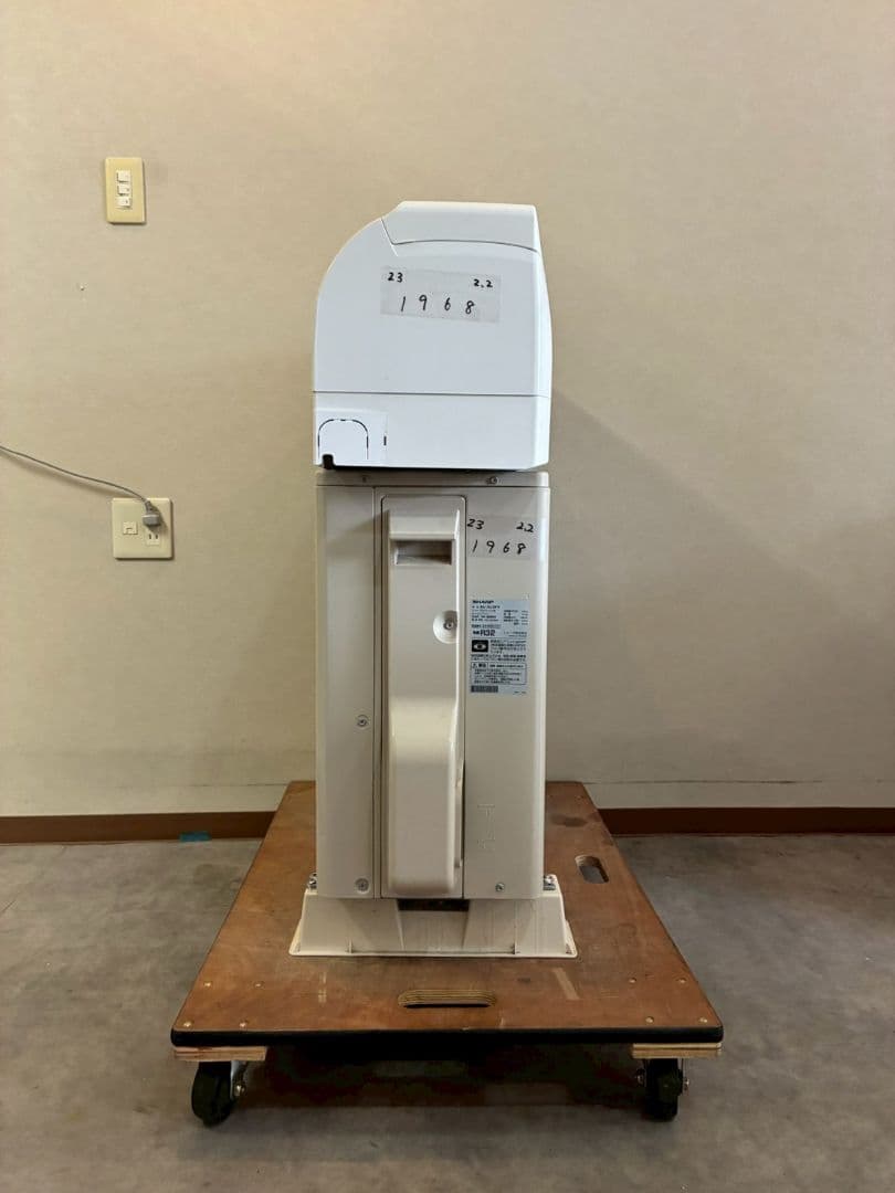 ◯1968 シャープ【AY-R22F-W】2023年 6畳 エアコン 中古