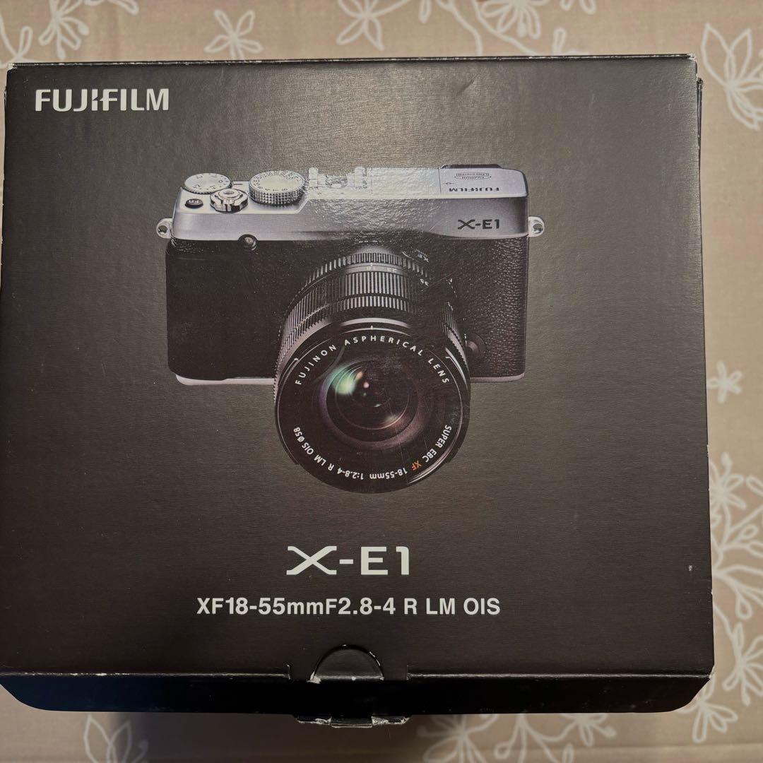 富士フイルム　X-E1 シルバー