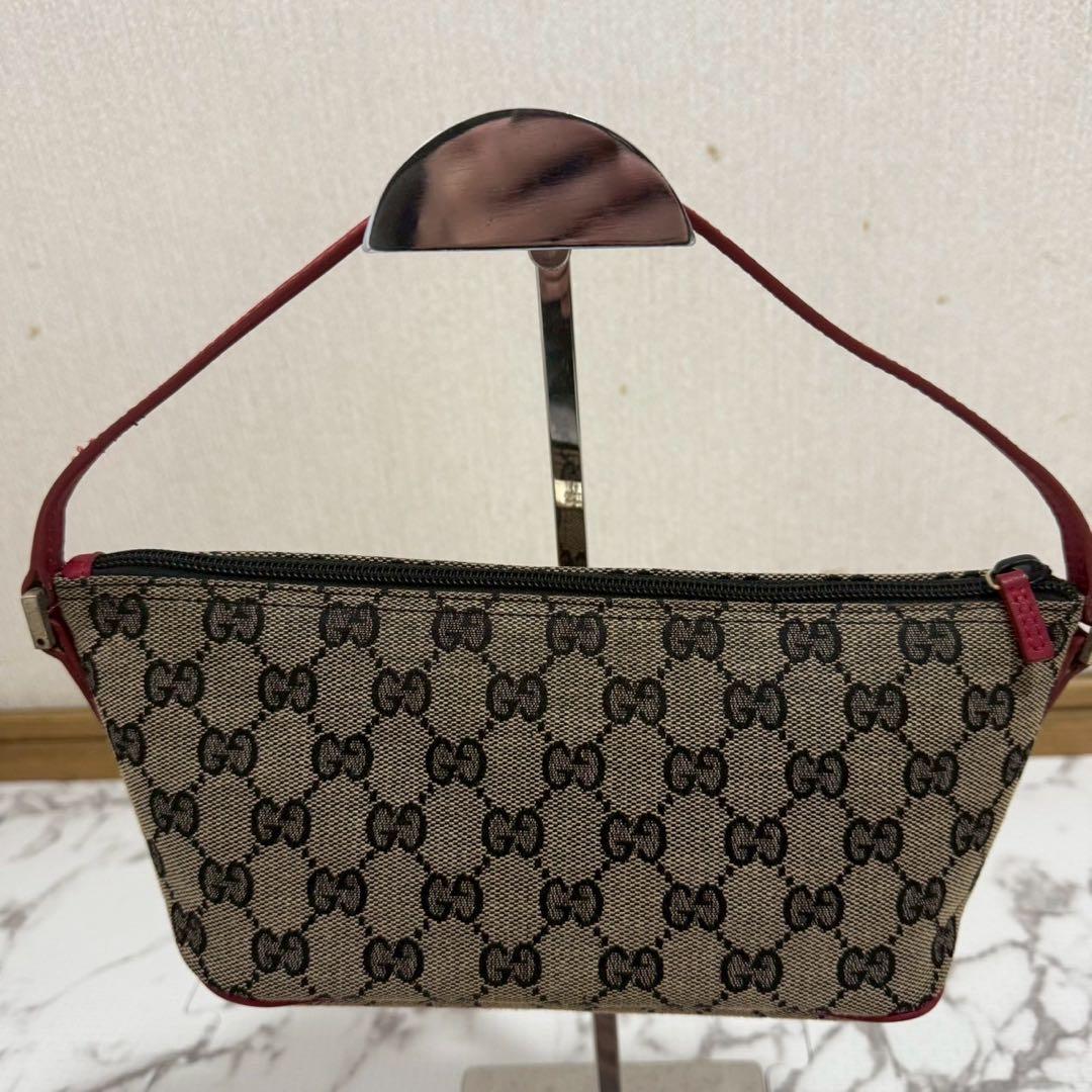 バッグ Gucci Accessory Pouch GG Canvas Handbag