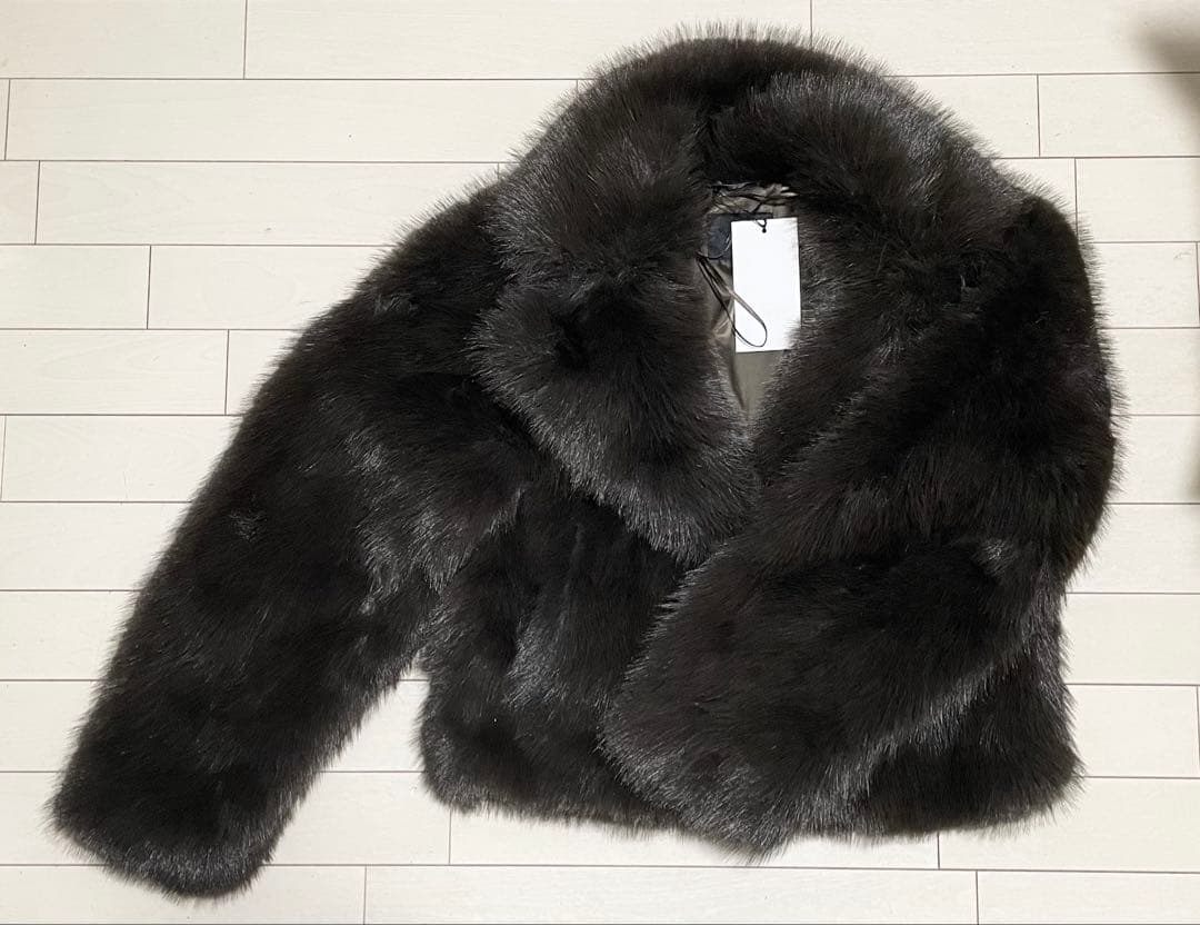 ZARA フェイクファーショートコート XS 新品