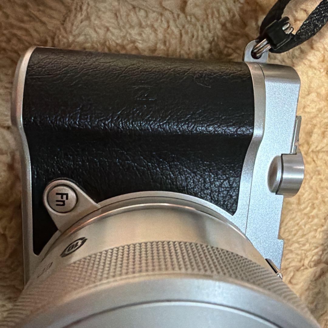 カ*ド様 Nikon 1 J5 ミラーレス一眼カメラ