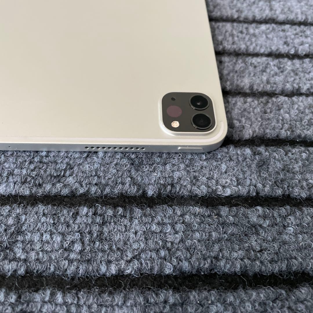 127 iPad Pro 12.9 5世代 M1 チップ128GB シルバー