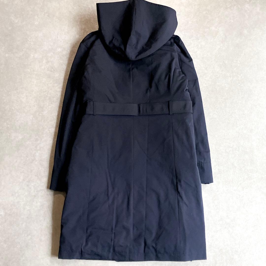 美品 アンタイトル ホワイトダックダウンフーデッドコート 超軽量 ノンステッチ