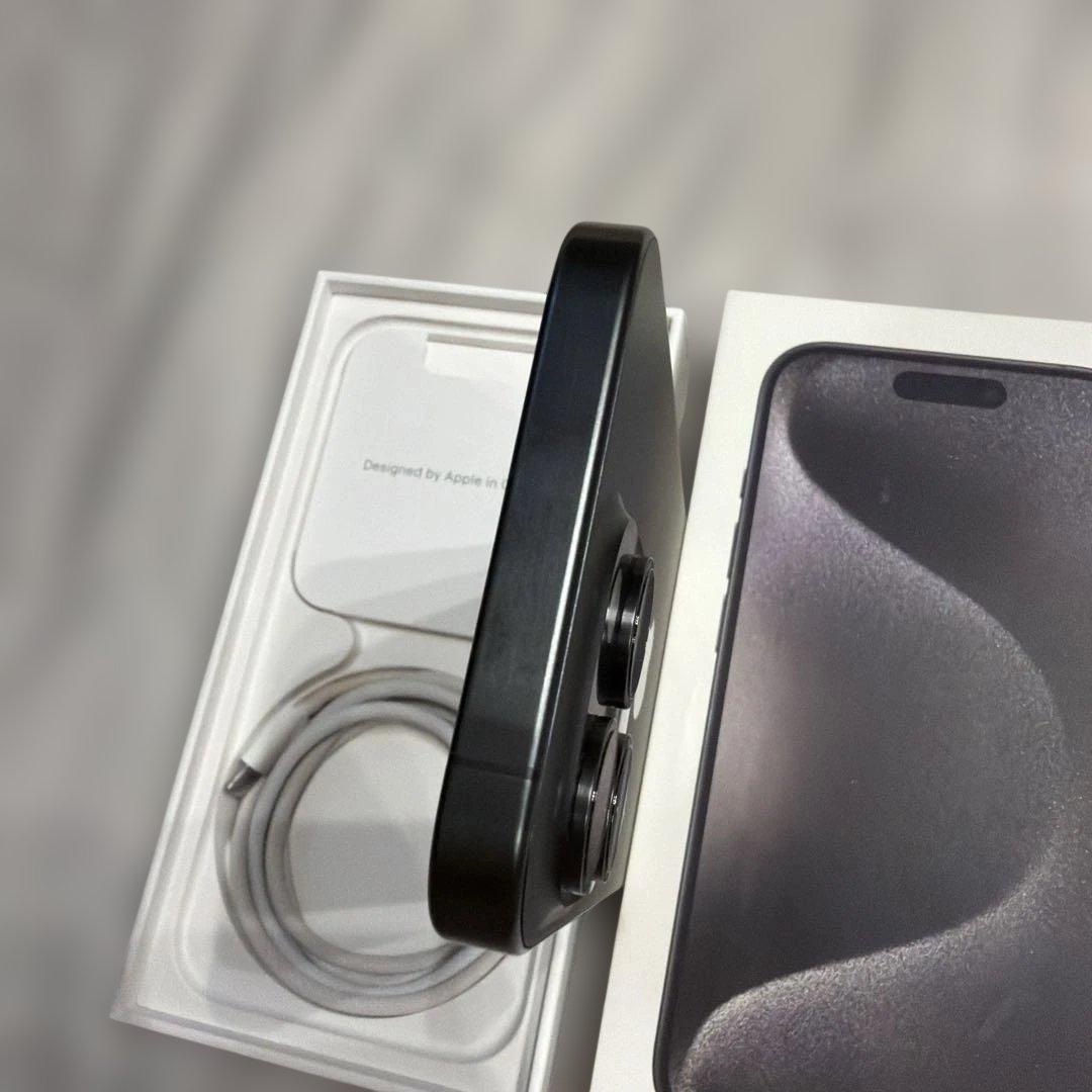 ✴︎美品✴︎ iPhone 15 Pro ブラックチタニウム 128GB