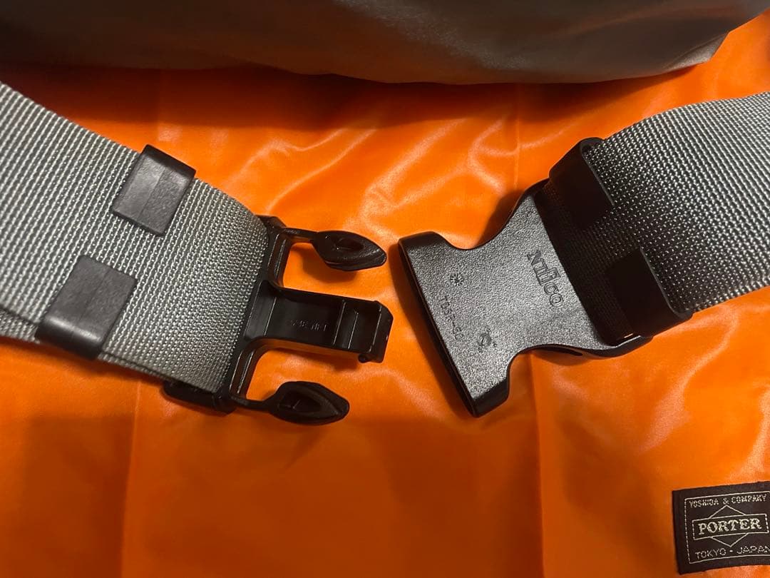 【新品同様未使用級】PORTER タンカー ウエストバック 希少色シルバーグレー