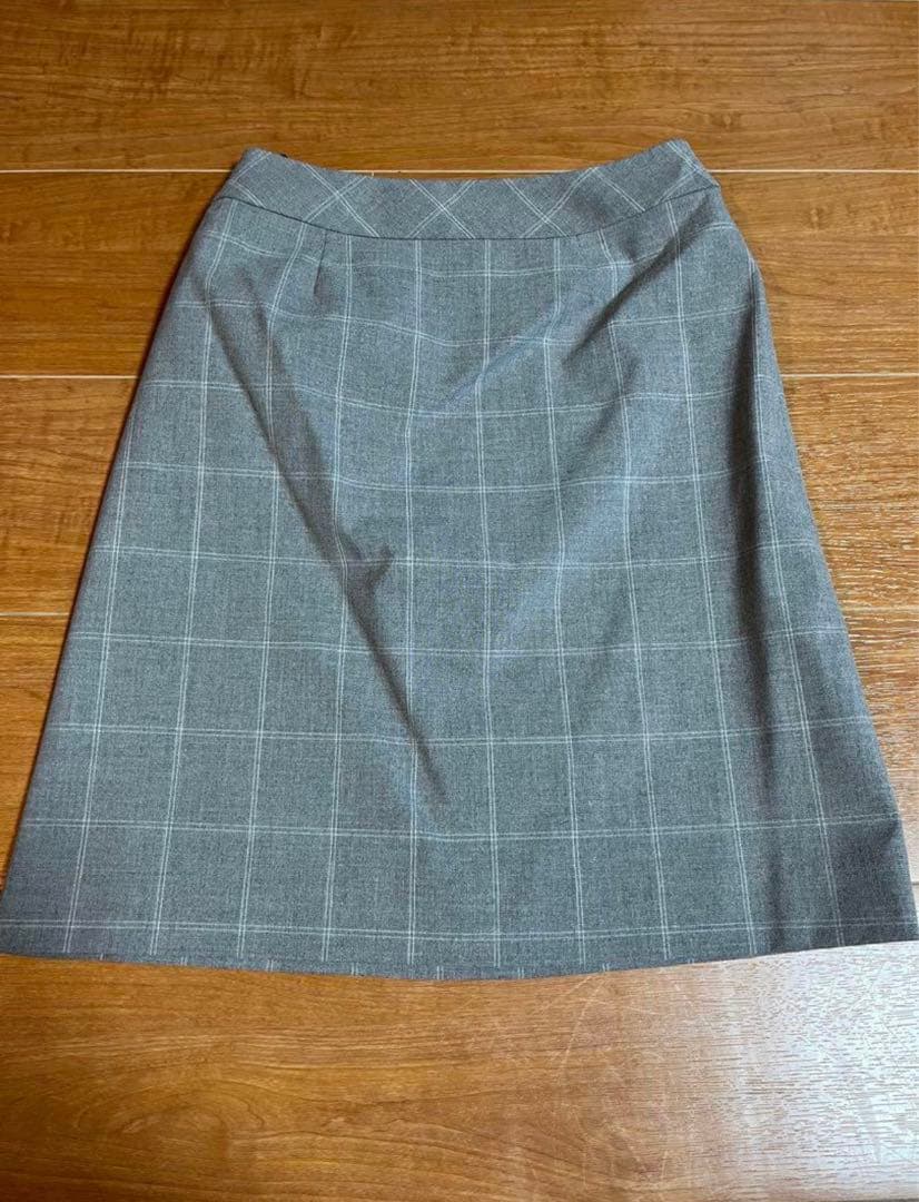 レディーススーツ4セット