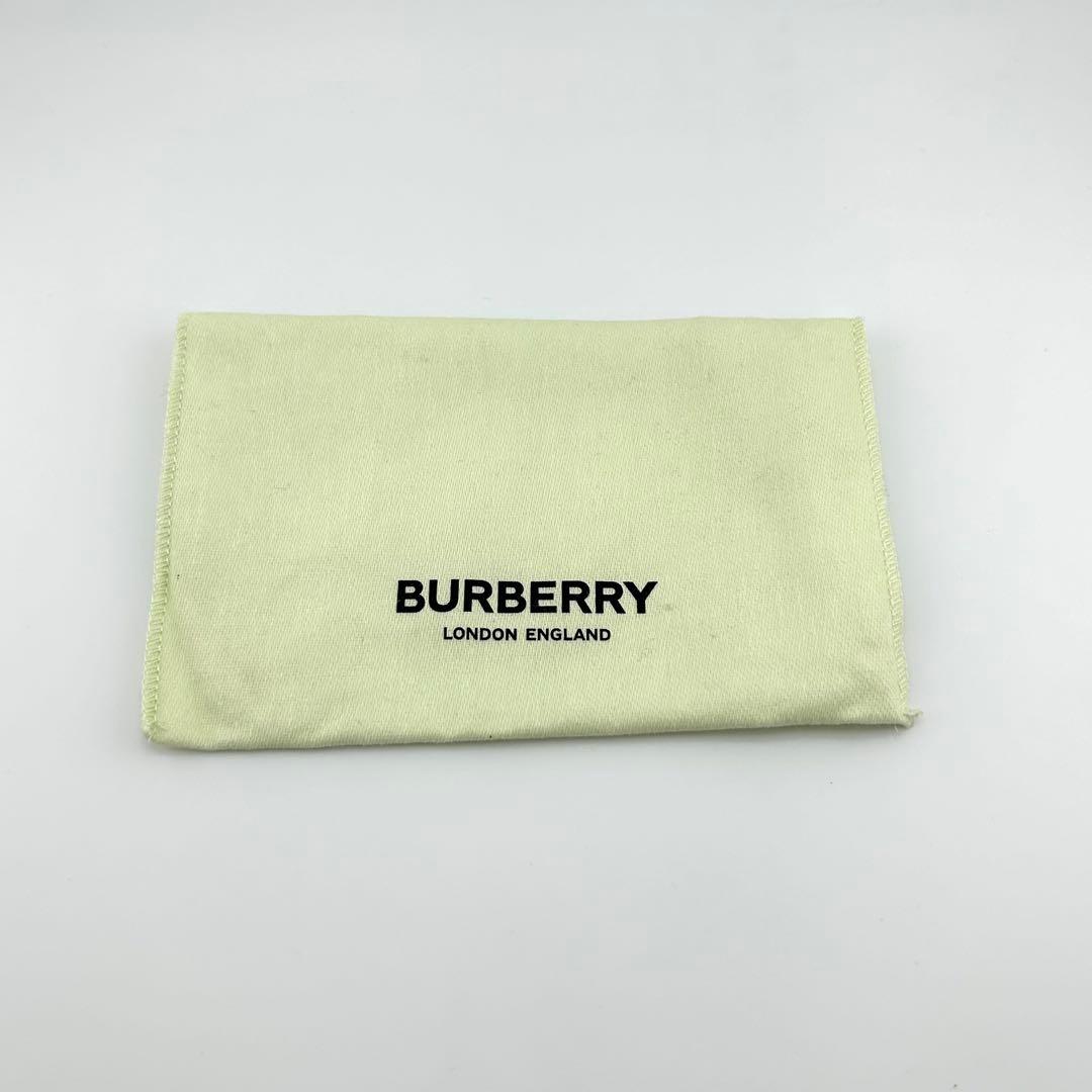 ✨極美品✨　バーバリーロンドン　名刺入れ　カードケース　エンボスチェック　レザー