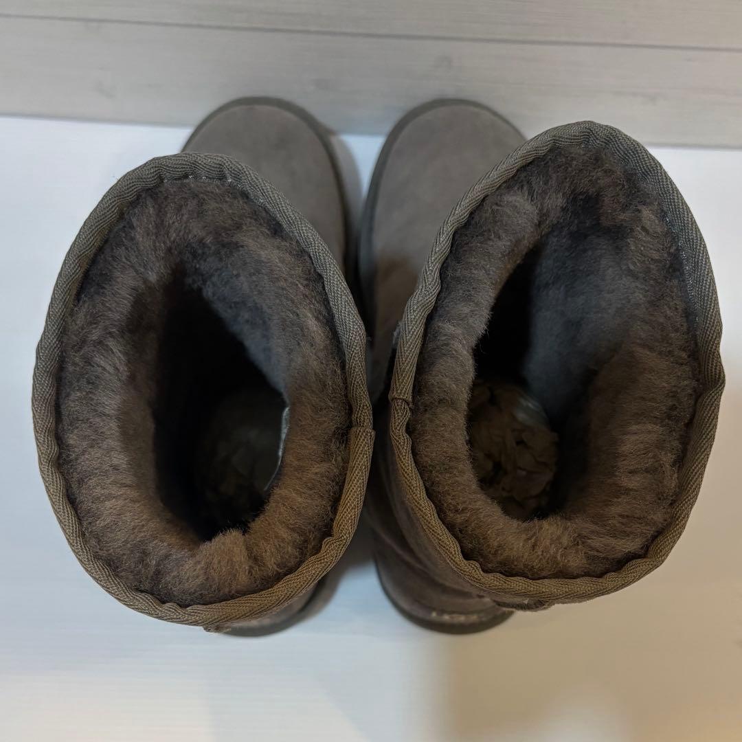 UGG グレー ムートンブーツ　classic short 24cm US７