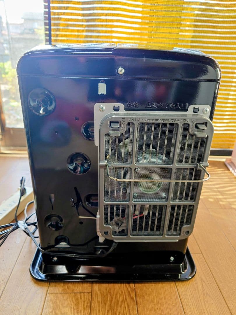 内外とても良状態ダイニチブルーヒーター