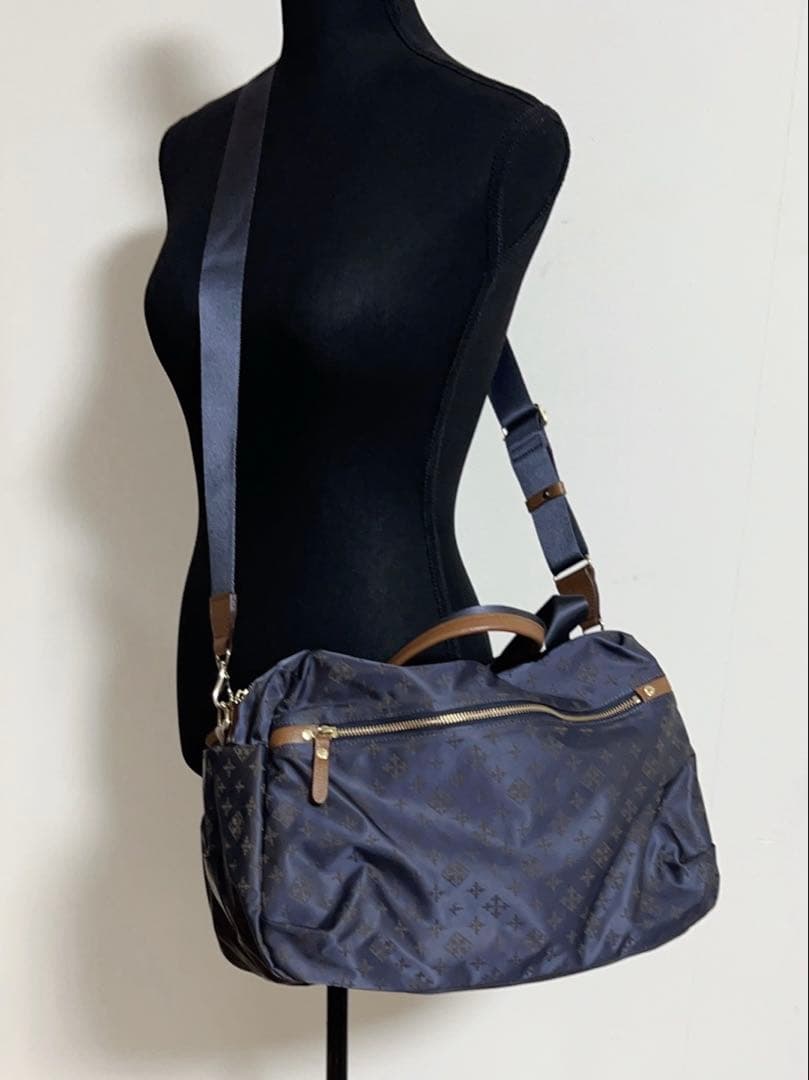 【極美品✨】russetラシット トラベルボストン キャリーオン可能　ネイビー