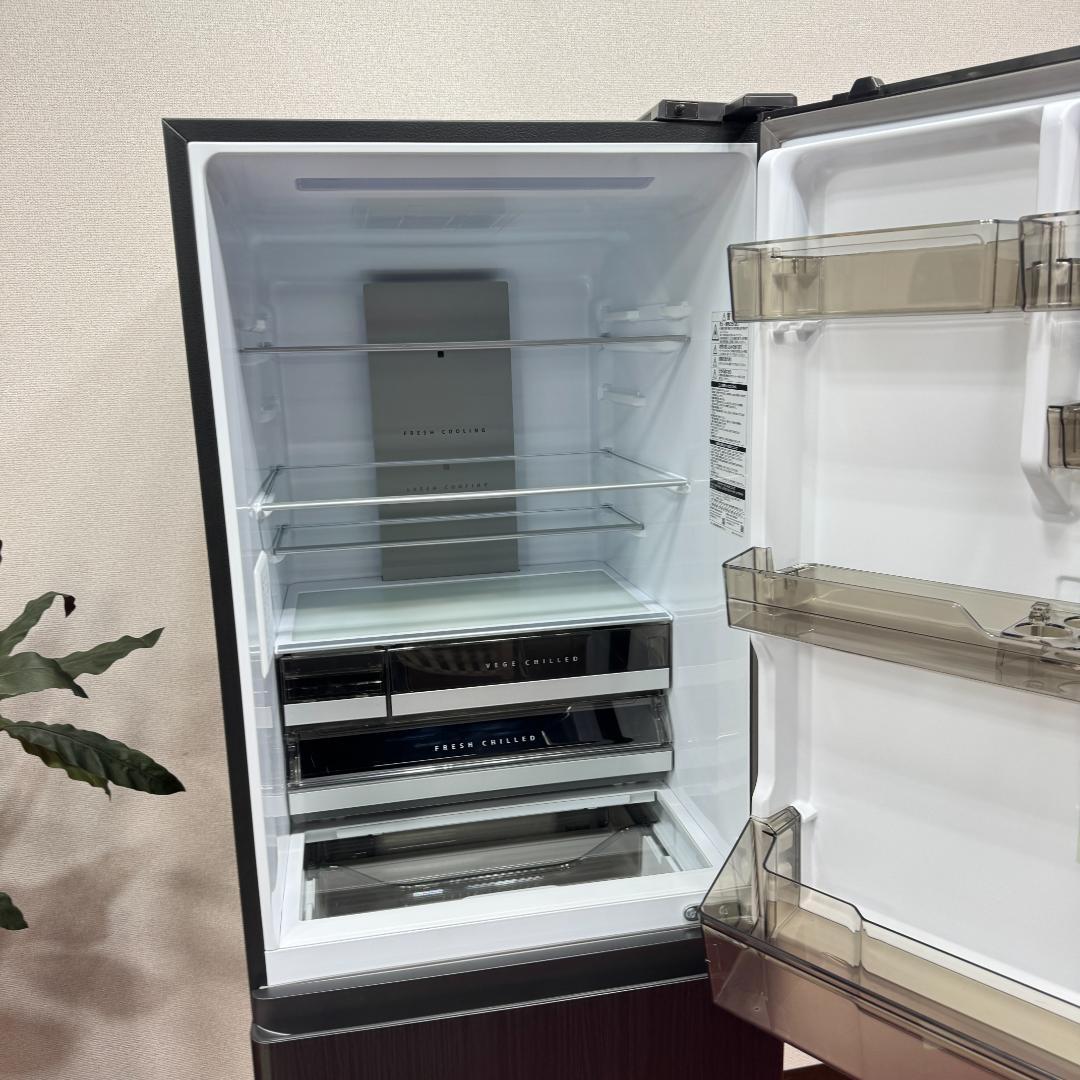 都内23区配送無料　展示品未使用AQUA４ドア冷蔵庫2025年製　洗浄/除菌済み