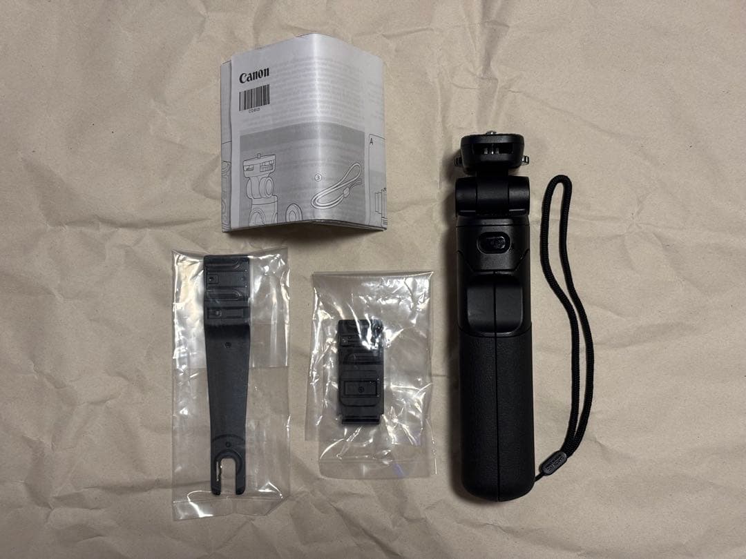 Canon PowerShot V10 + トライポッドグリップ 2点セット