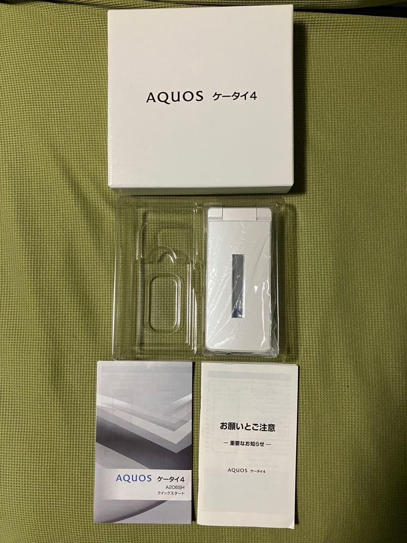 【美品】AQUOSケータイ4 A206SH SIMフリー
